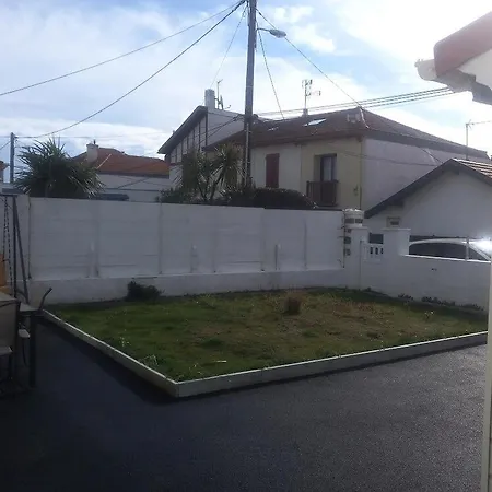 فيلة Maison A Deux Pas De La Plage De La Cote Des Basques A Biarritz. - Maison 4 Pieces 6 Personnes 169247