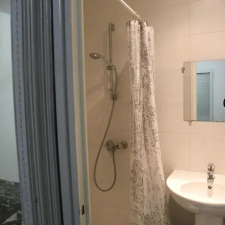 فيلة Maison A Deux Pas De La Plage De La Cote Des Basques A Biarritz. - Maison 4 Pieces 6 Personnes 169247 *